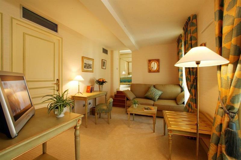 Au Grand Hotel De Sarlat - Pavillon De Selves 외부 사진